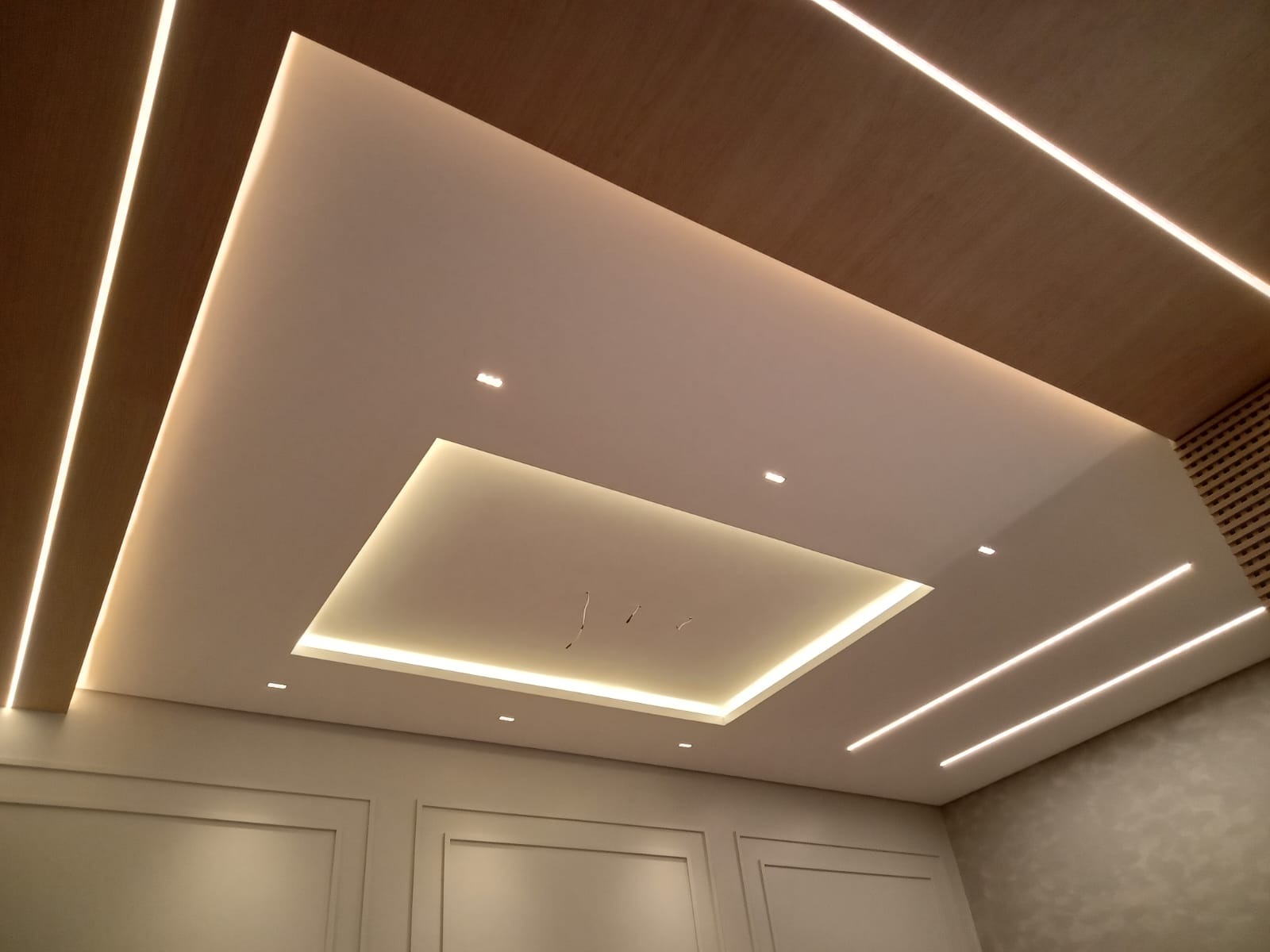 Amostra de divisória em drywall ensinada no curso